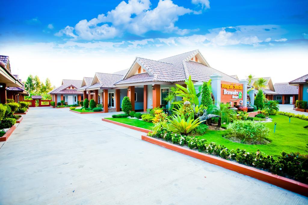 Benwadee Resort Pattaya Ban Pong  Esterno foto